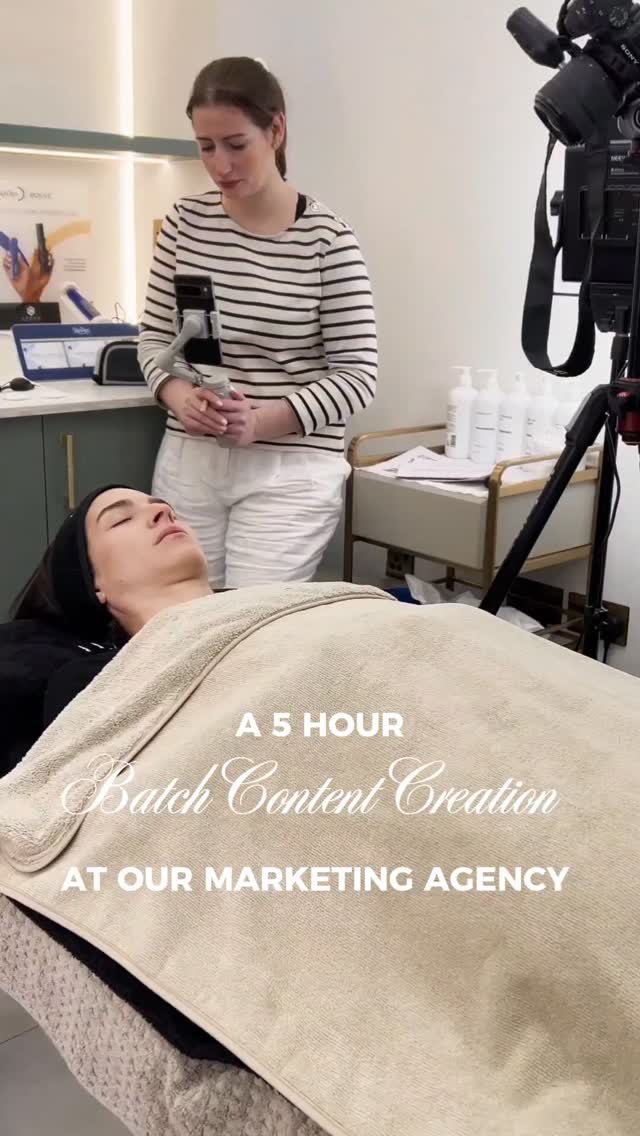 A 5 hour photoshoot day at our marketing agency 📸 this is our Batch Content Creation service where we capture a month's worth of high-quality content in one shoot.

It's perfect if you're a busy business owner and includes full-service support including ideation, filming, editing and delivery 🤝
.
#londonmarketingagency #marketingvalley #londoncontentcreators #contentcreation #clinicmarketing