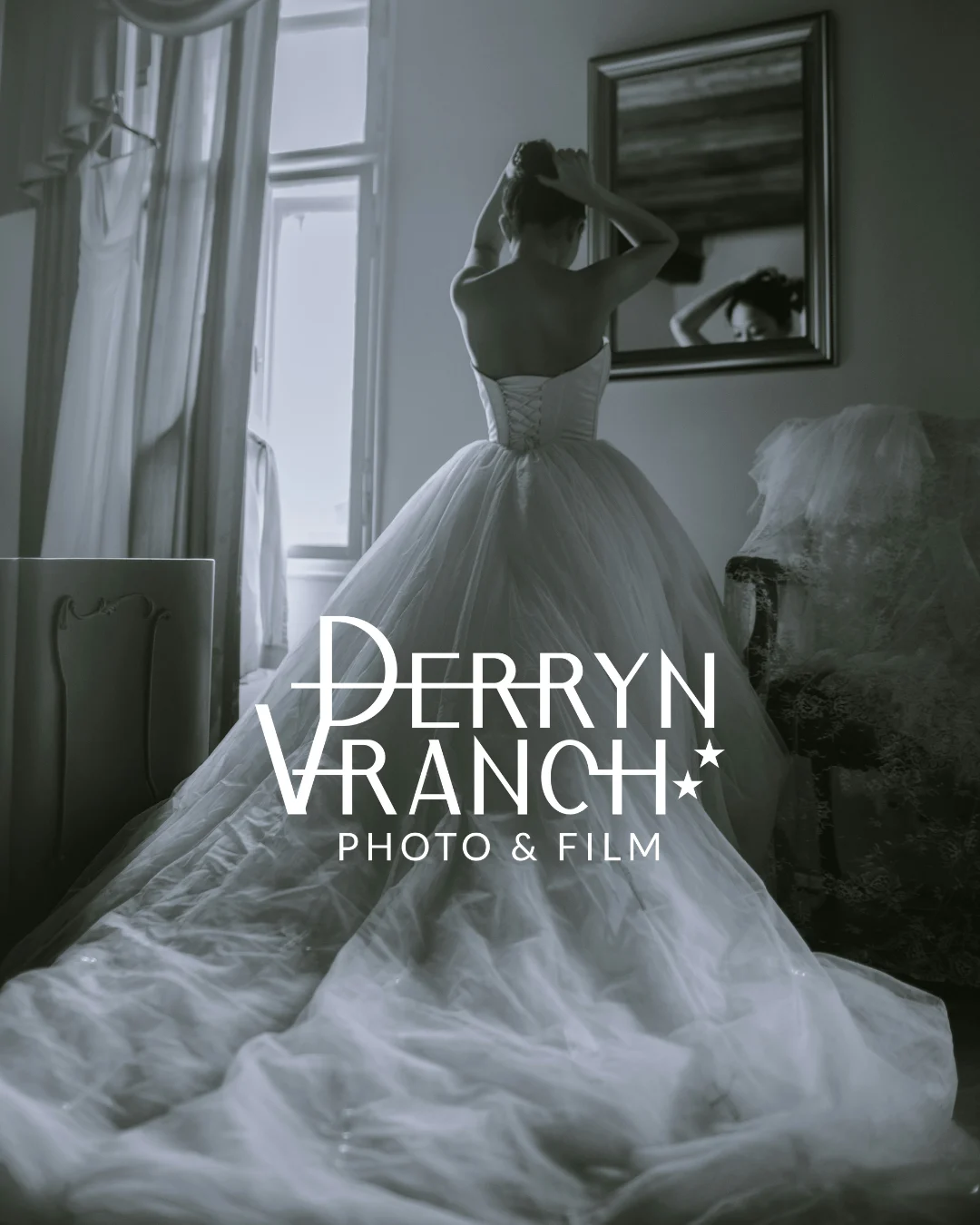 Derryn Vranch Photography logo applied to black and white bridal photography.